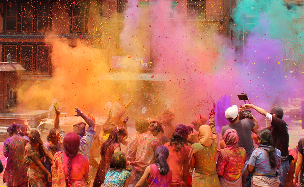 holi festival inn udaipur